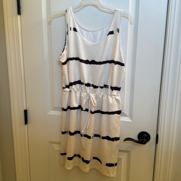Dresses & Skirts - Cream and black dress/swimcover